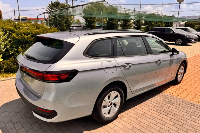 Volkswagen Passat din 2024 cu 1 km - oferta VOL123566 - foto 3