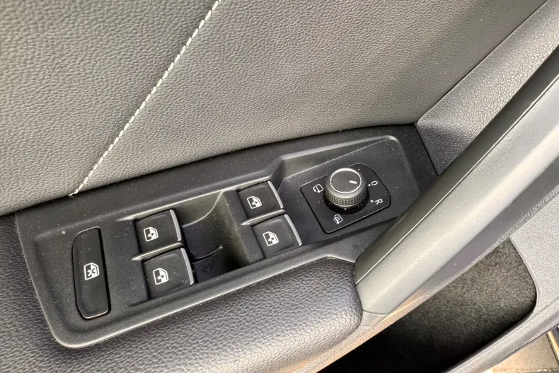 Volkswagen Tiguan din 2021 cu 47.000 km - oferta VOL123568 - foto 17