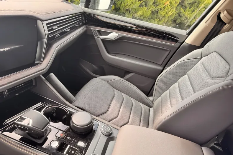 Volkswagen Touareg din 2025 cu 1 km - oferta VOL123569 - foto 10