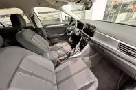 Volkswagen T-Roc din 2024 cu 15.000 km - oferta VOL123570 - foto 8