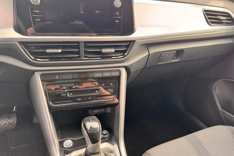 Volkswagen T-Roc din 2024 cu 15.000 km - oferta VOL123570 - foto 11