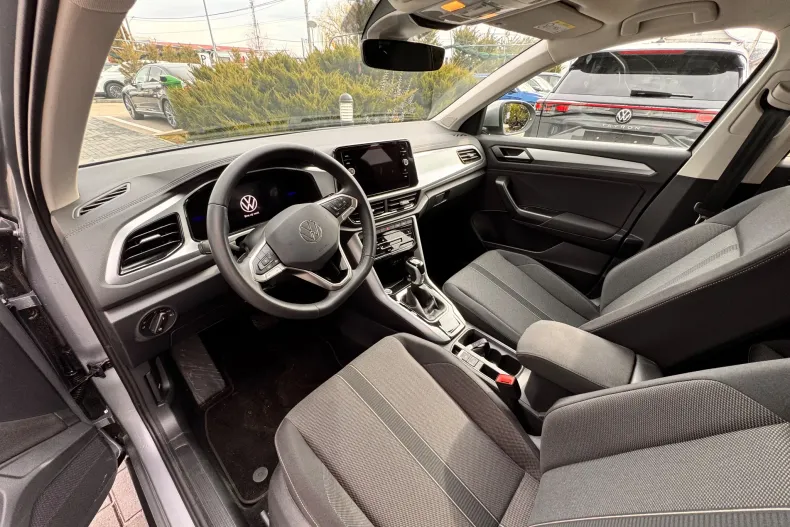 Volkswagen T-Roc din 2024 cu 15.000 km - oferta VOL123570 - foto 12