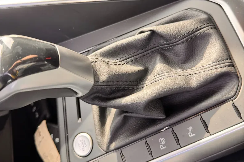 Volkswagen Taigo din 2024 cu 3.300 km - oferta VOL123571 - foto 9