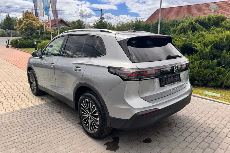 Volkswagen Tiguan din 2024 cu 1 km - oferta VOL123572 - foto 4