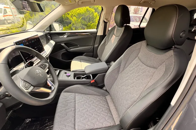 Volkswagen Tiguan din 2024 cu 1 km - oferta VOL123572 - foto 11