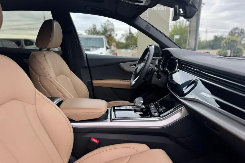 Audi Q8 din 2025 cu 19.100 km - oferta AUD123575 - foto 21