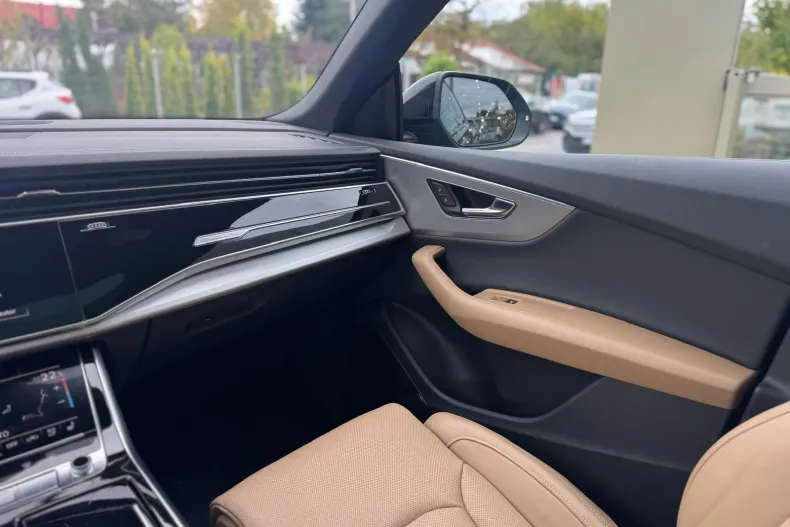 Audi Q8 din 2025 cu 19.100 km - oferta AUD123575 - foto 28