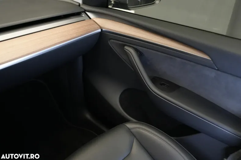 Tesla Model Y din 2024 cu 24.000 km - oferta TES123598 - foto 16