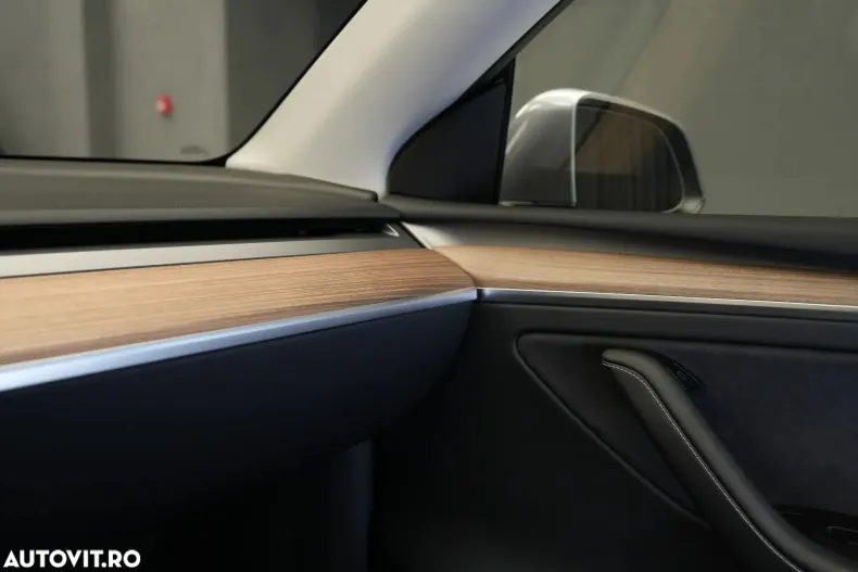 Tesla Model Y din 2024 cu 24.000 km - oferta TES123598 - foto 17