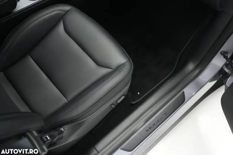 Tesla Model Y din 2024 cu 24.000 km - oferta TES123598 - foto 36