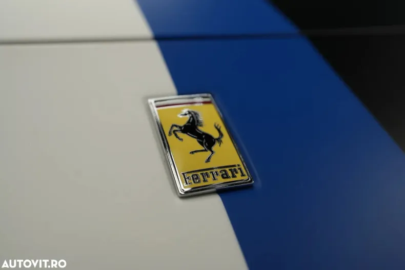 Ferrari 296 GTS din 2025 cu 54 km - oferta FER123602 - foto 6