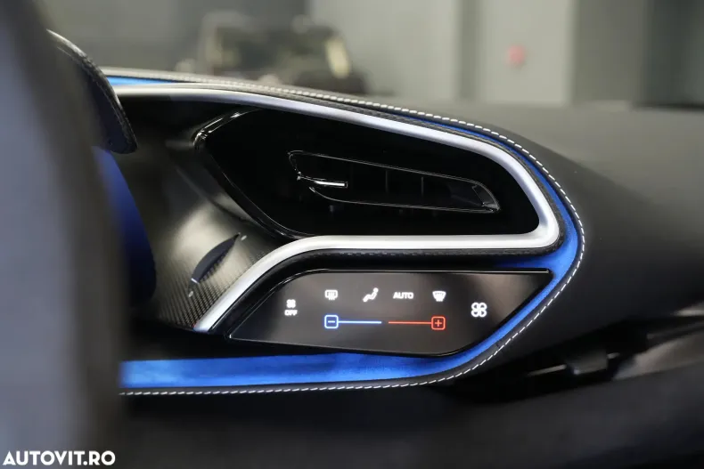 Ferrari 296 GTS din 2025 cu 54 km - oferta FER123602 - foto 29