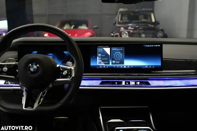 BMW Seria 7 din 2024 cu 15.050 km - oferta BMW123609 - foto 23