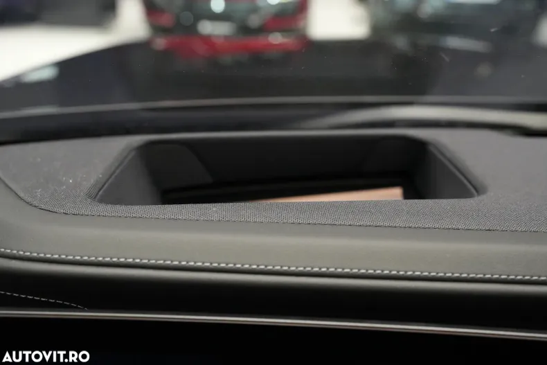BMW Seria 7 din 2024 cu 15.050 km - oferta BMW123609 - foto 30