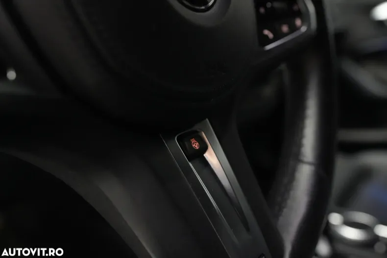 BMW M1 din 2022 cu 62.000 km - oferta BMW123612 - foto 19