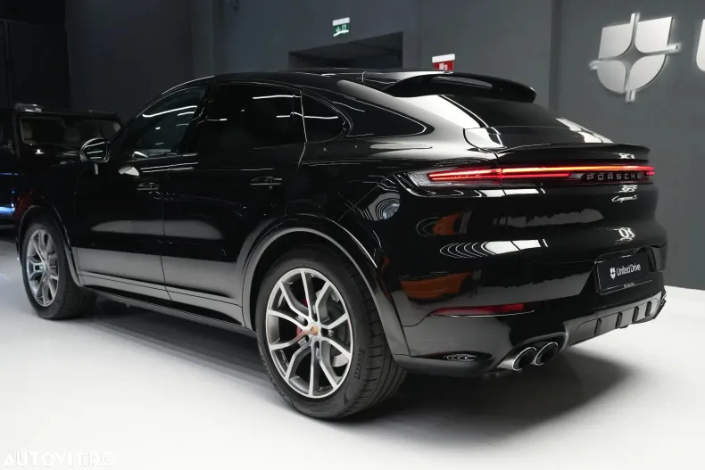 Porsche Cayenne din 2023 cu 13.811 km - oferta POR123619 - foto 27