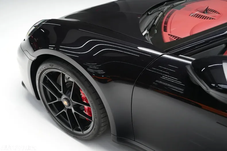 Porsche 911 din 2025 cu 40 km - oferta POR123621 - foto 10