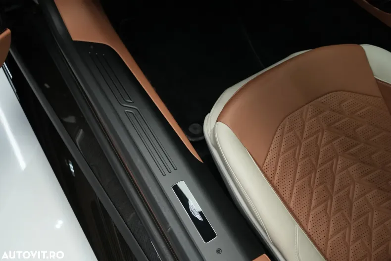 Aston Martin Vanquish din 2025 cu 1.666 km - oferta AST123622 - foto 18