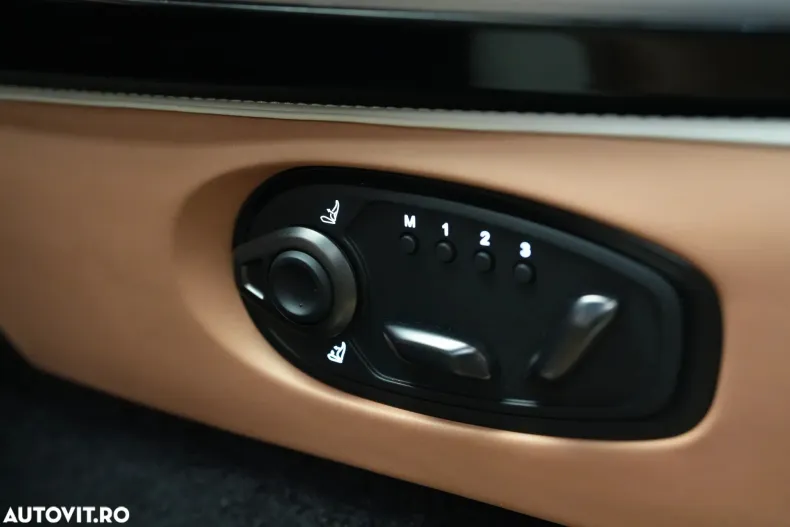 Aston Martin Vanquish din 2025 cu 1.666 km - oferta AST123622 - foto 27