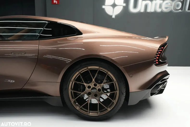 Aston Martin Vanquish din 2025 cu 1.666 km - oferta AST123622 - foto 38