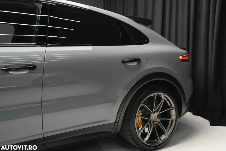 Porsche Cayenne Coupe din 2022 cu 50.200 km - oferta POR123623 - foto 9