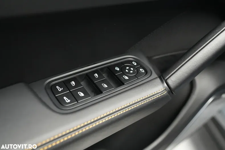 Porsche Cayenne Coupe din 2022 cu 50.200 km - oferta POR123623 - foto 13