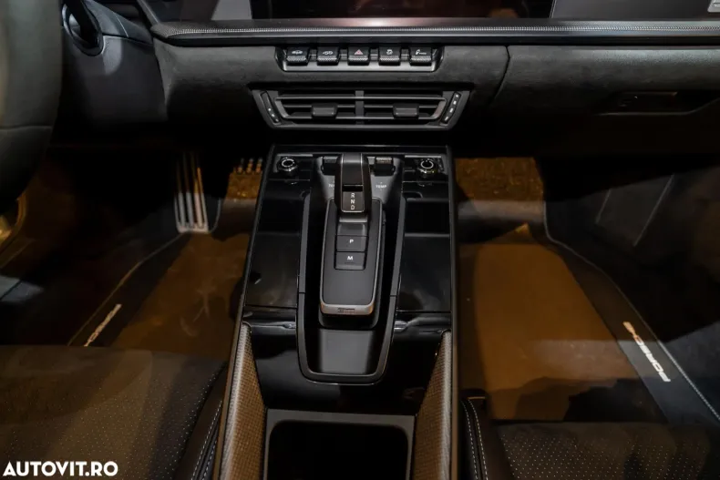 Porsche 911 din 2023 cu 15.600 km - oferta POR123655 - foto 14