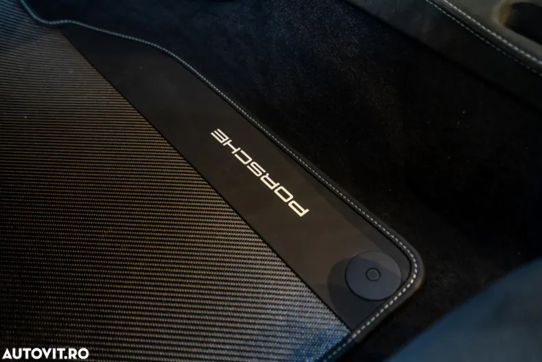 Porsche 911 din 2023 cu 15.600 km - oferta POR123655 - foto 15