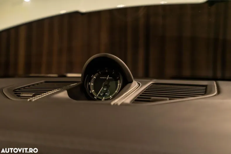 Porsche 911 din 2023 cu 15.600 km - oferta POR123655 - foto 21