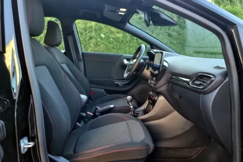 Ford Puma din 2023 cu 80.730 km - oferta FOR123703 - foto 13