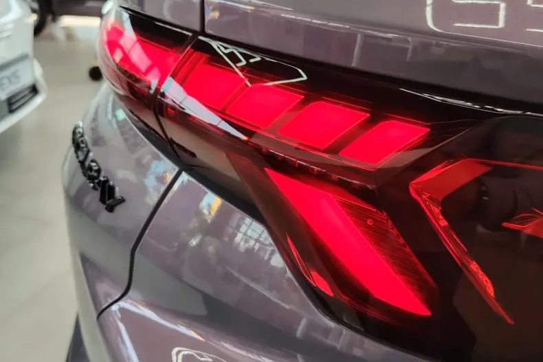 Geely Coolray din 2024 cu 0 km - oferta GEE123713 - foto 8