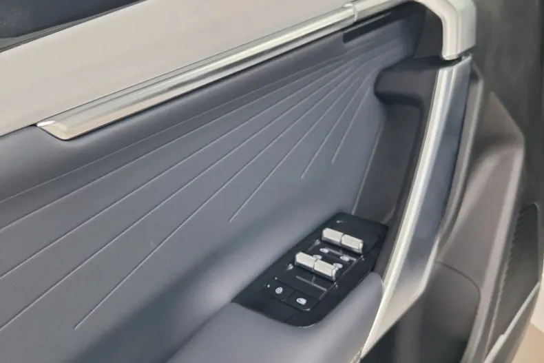 Geely Starray din 2025 cu 0 km - oferta GEE123715 - foto 11