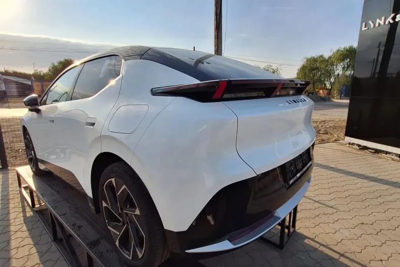 Lynk&Co 02 din 2025 cu 15 km - oferta LYN123717 - foto 6