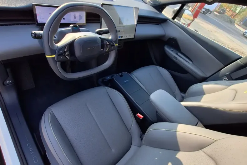 Lynk&Co 02 din 2025 cu 15 km - oferta LYN123717 - foto 10