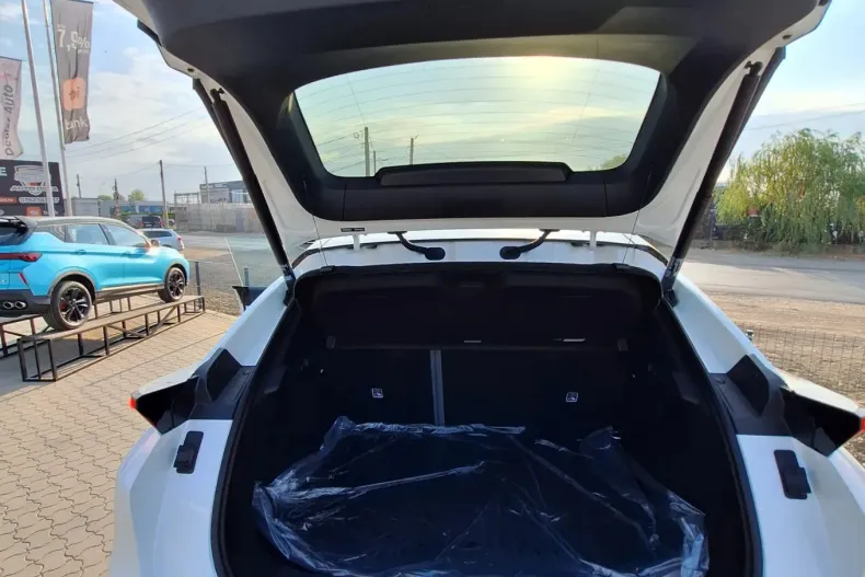 Lynk&Co 02 din 2025 cu 15 km - oferta LYN123717 - foto 24