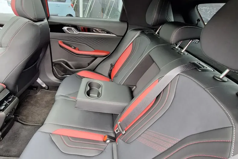 Geely Coolray din 2024 cu 10 km - oferta GEE123718 - foto 14