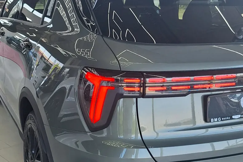 Lynk&Co 01 din 2025 cu 0 km - oferta LYN123719 - foto 6