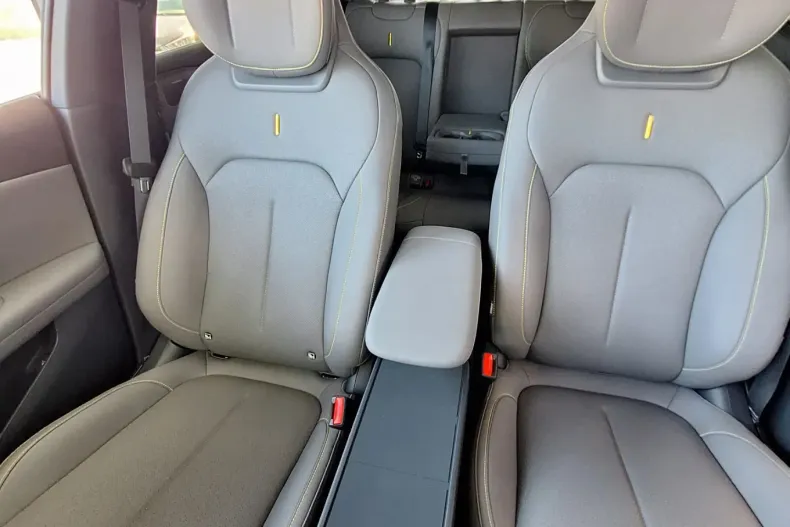 Lynk&Co 02 din 2025 cu 0 km - oferta LYN123720 - foto 14