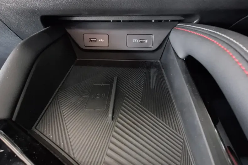 Geely Coolray din 2024 cu 10 km - oferta GEE123721 - foto 12