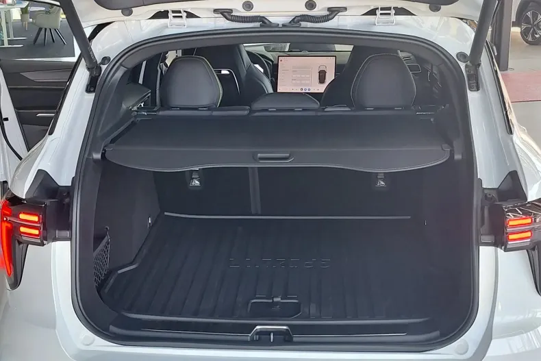 Lynk&Co 01 din 2025 cu 5 km - oferta LYN123724 - foto 26