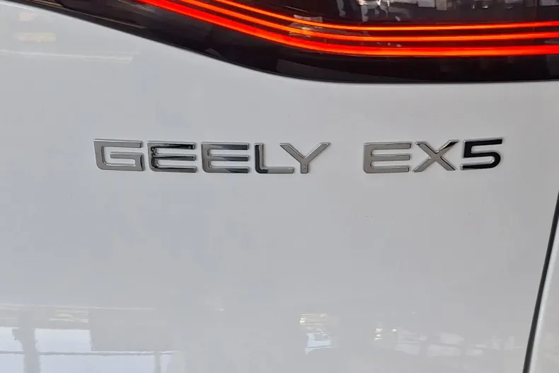 Geely Ex5 din 2025 cu 5 km - oferta GEE123725 - foto 7