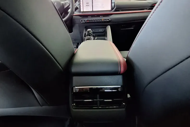 Geely Coolray din 2024 cu 1 km - oferta GEE123727 - foto 19