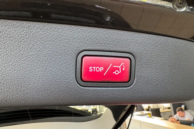 Mercedes-Benz GLC din 2024 cu 14.600 km - oferta MER123767 - foto 9