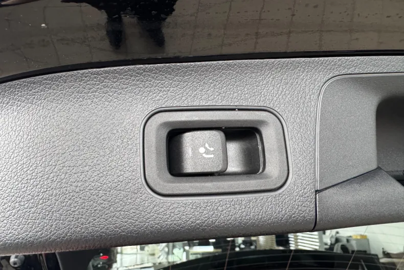 Mercedes-Benz GLA din 2024 cu 25.800 km - oferta MER123770 - foto 10