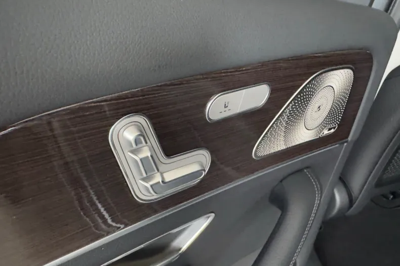 Mercedes-Benz GLS din 2024 cu 20.403 km - oferta MER123780 - foto 13