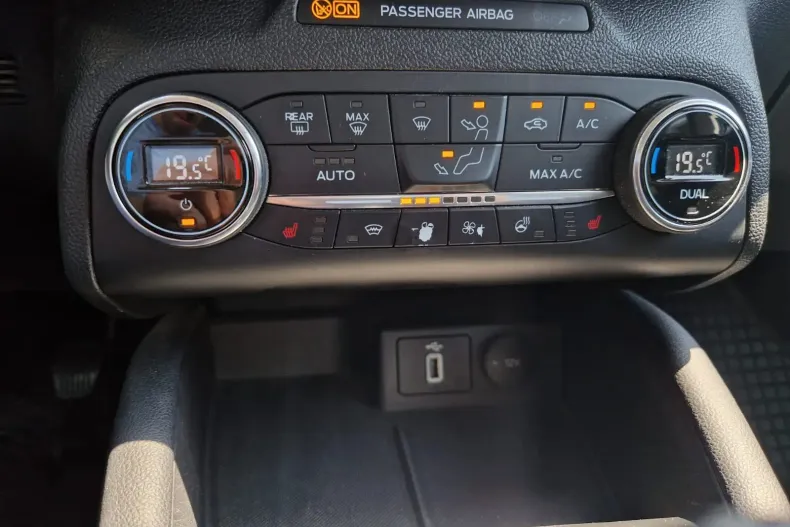 Ford Focus din 2020 cu 71.983 km - oferta FOR123796 - foto 18