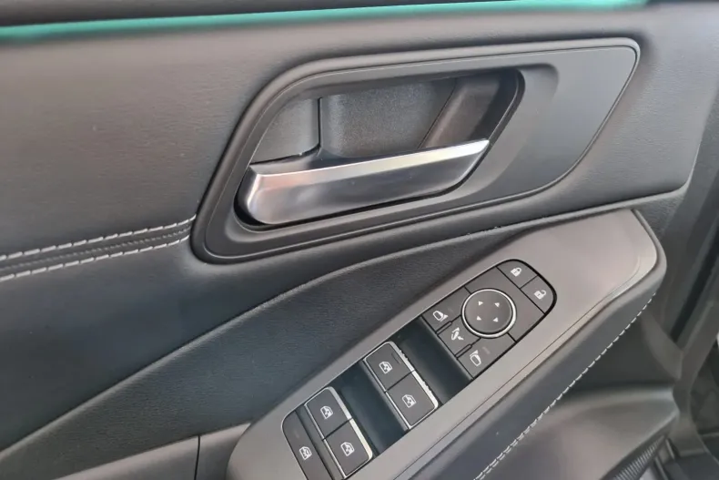 Nissan Qashqai din 2024 cu 7.504 km - oferta NIS123801 - foto 6