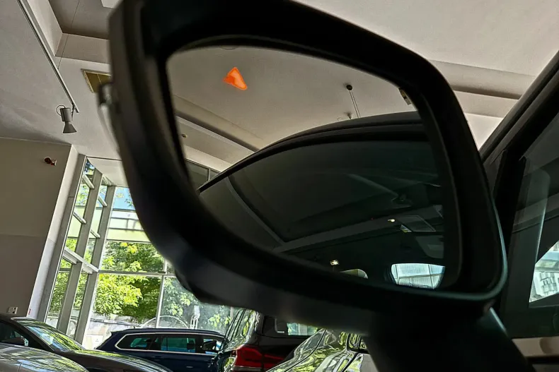 Nissan Qashqai din 2024 cu 7.504 km - oferta NIS123801 - foto 8