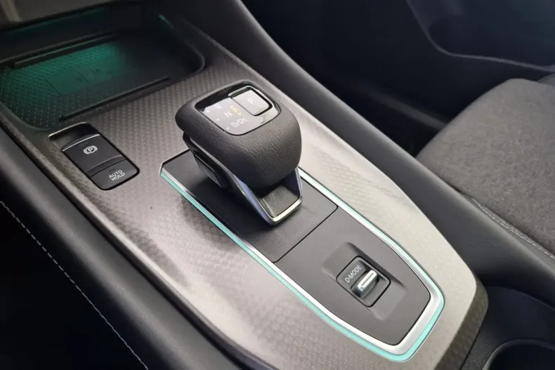 Nissan Qashqai din 2024 cu 7.504 km - oferta NIS123801 - foto 19