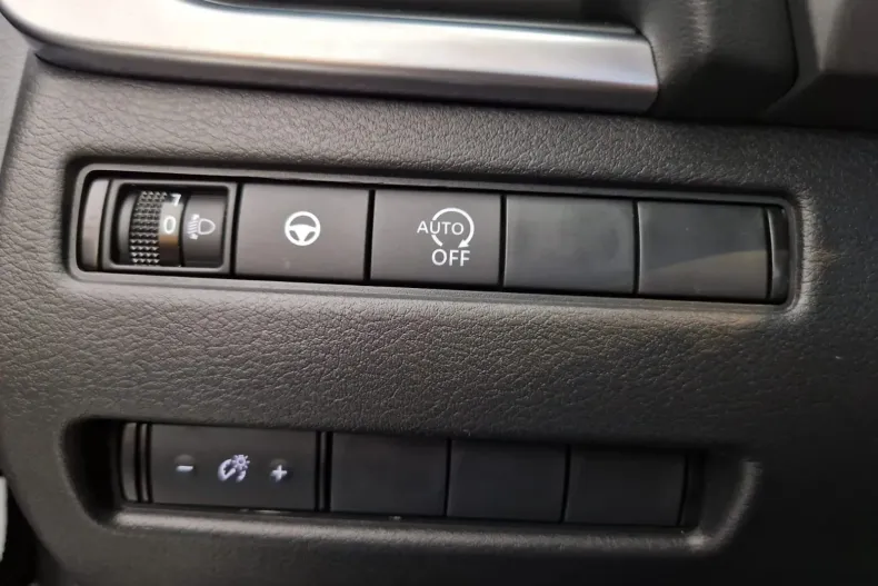 Nissan Qashqai din 2024 cu 7.504 km - oferta NIS123801 - foto 20